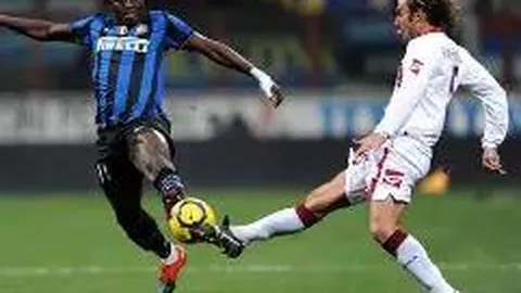 斯洛伐克队欧洲赛场上创历史辉煌，全场轰动