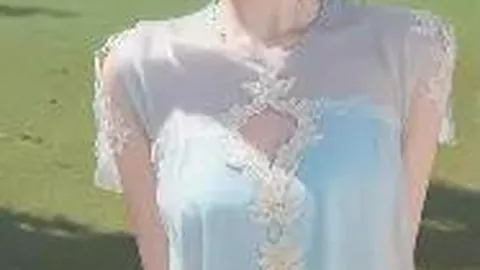 国羽新女神惊艳亮相，引网友赞叹：犹如明星降临！