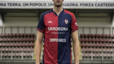 绿茵笑傲，三元独中，荣膺中超30轮最佳，法比奥斩获金靴荣耀！